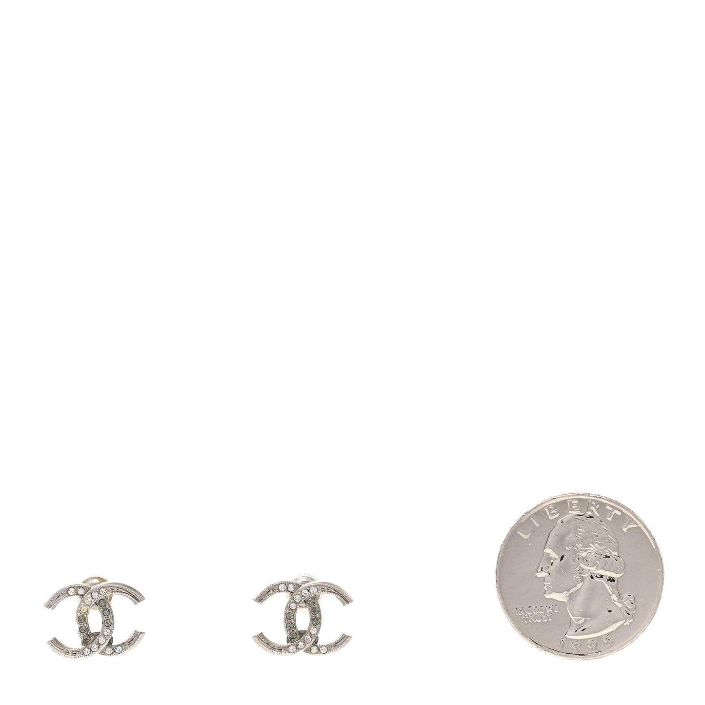 Crystal Textured CC Earrings Silver Grey