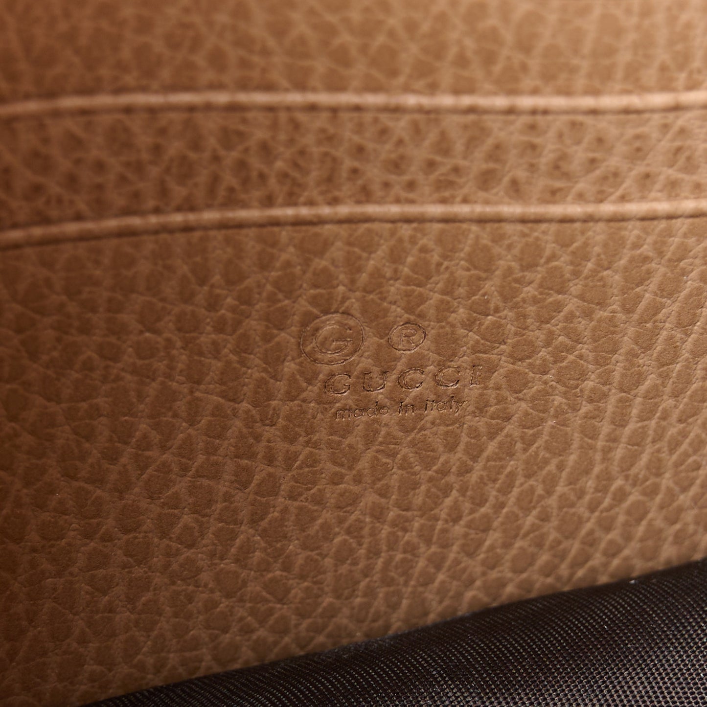 Dollar Calfskin Interlocking G Chain Wallet Camelia