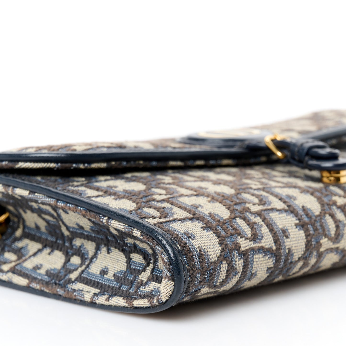 Oblique Bobby East West Pouch With Chain Blue