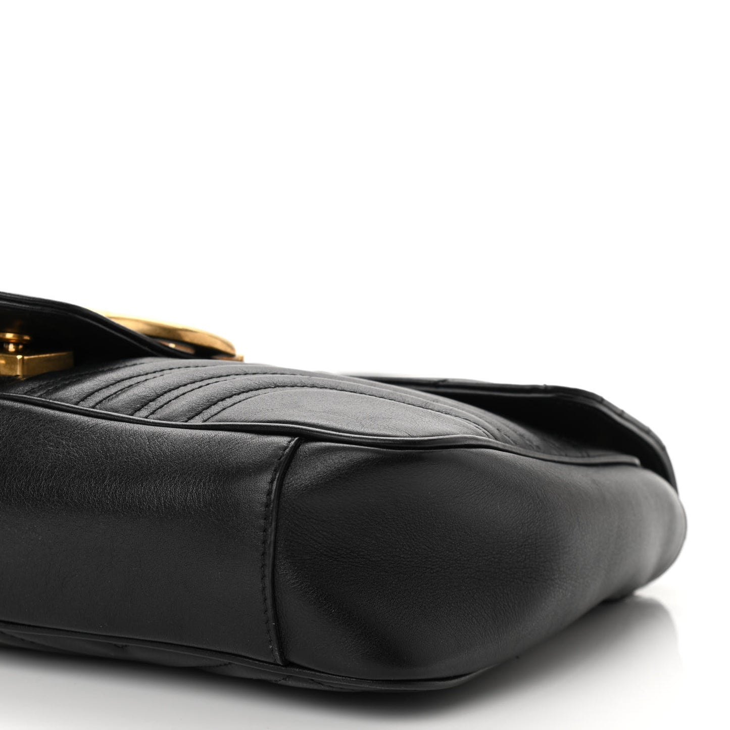 Calfskin Matelasse Medium GG Marmont Shoulder Bag Black