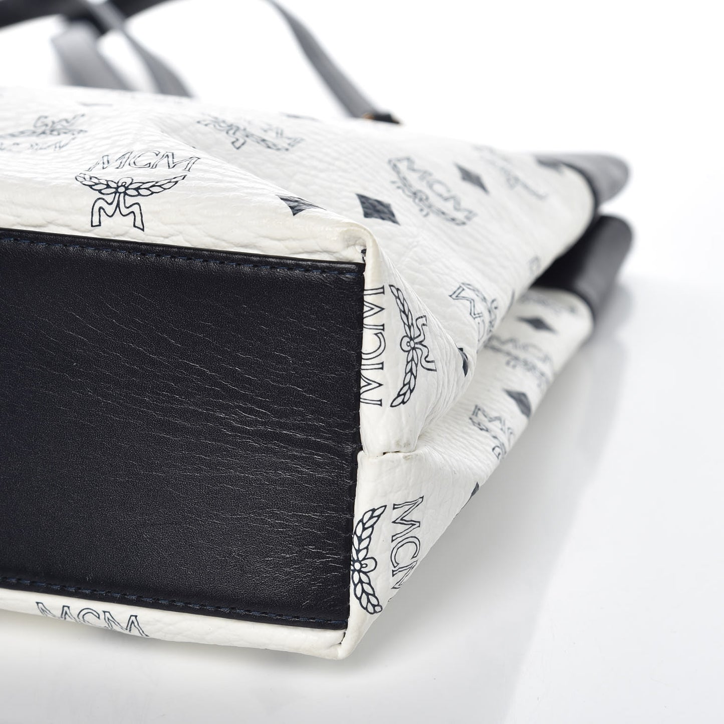 Visetos Shoulder Bag White