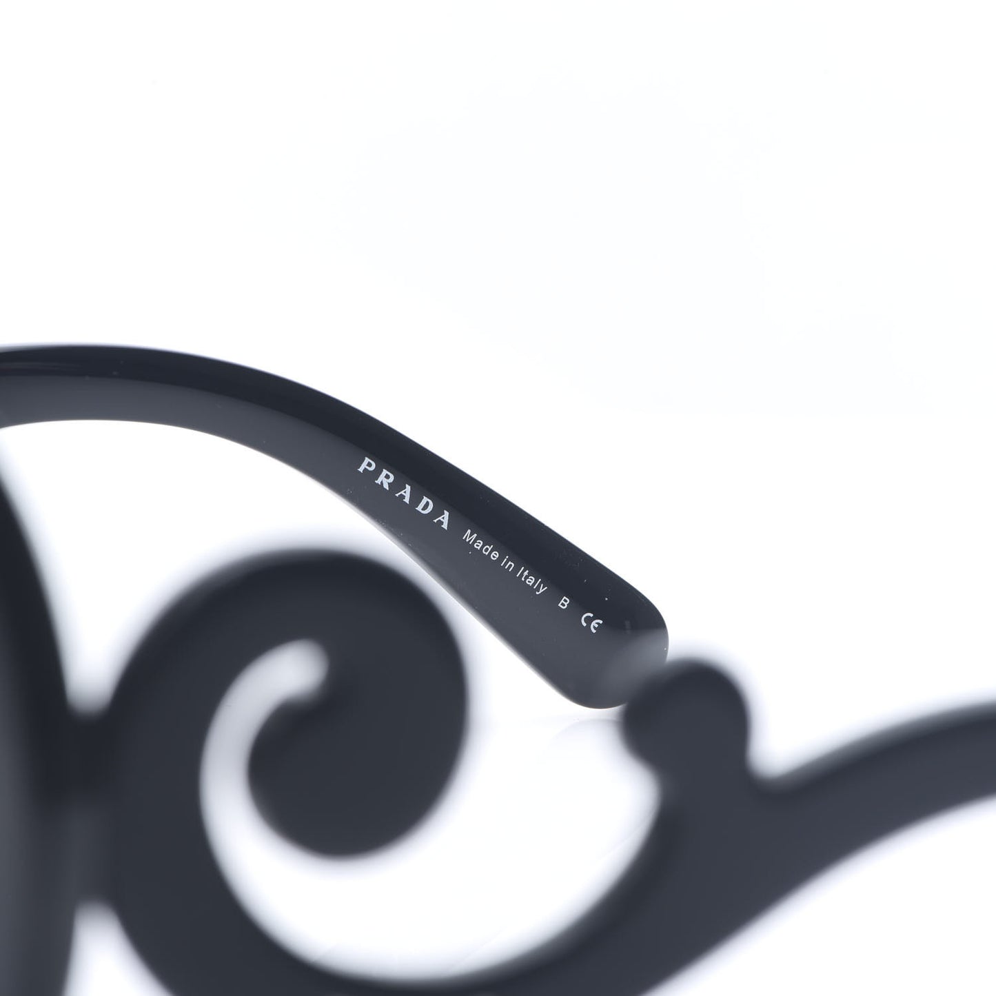 Baroque Sunglasses SPR 27N Black
