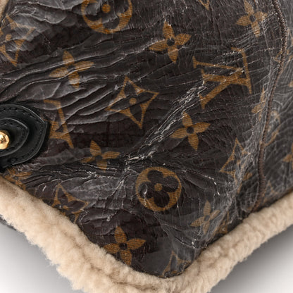 Louis Vuitton LOUIS VUITTON Patent Monogram Shearling Sac Thunder 13 of 15
