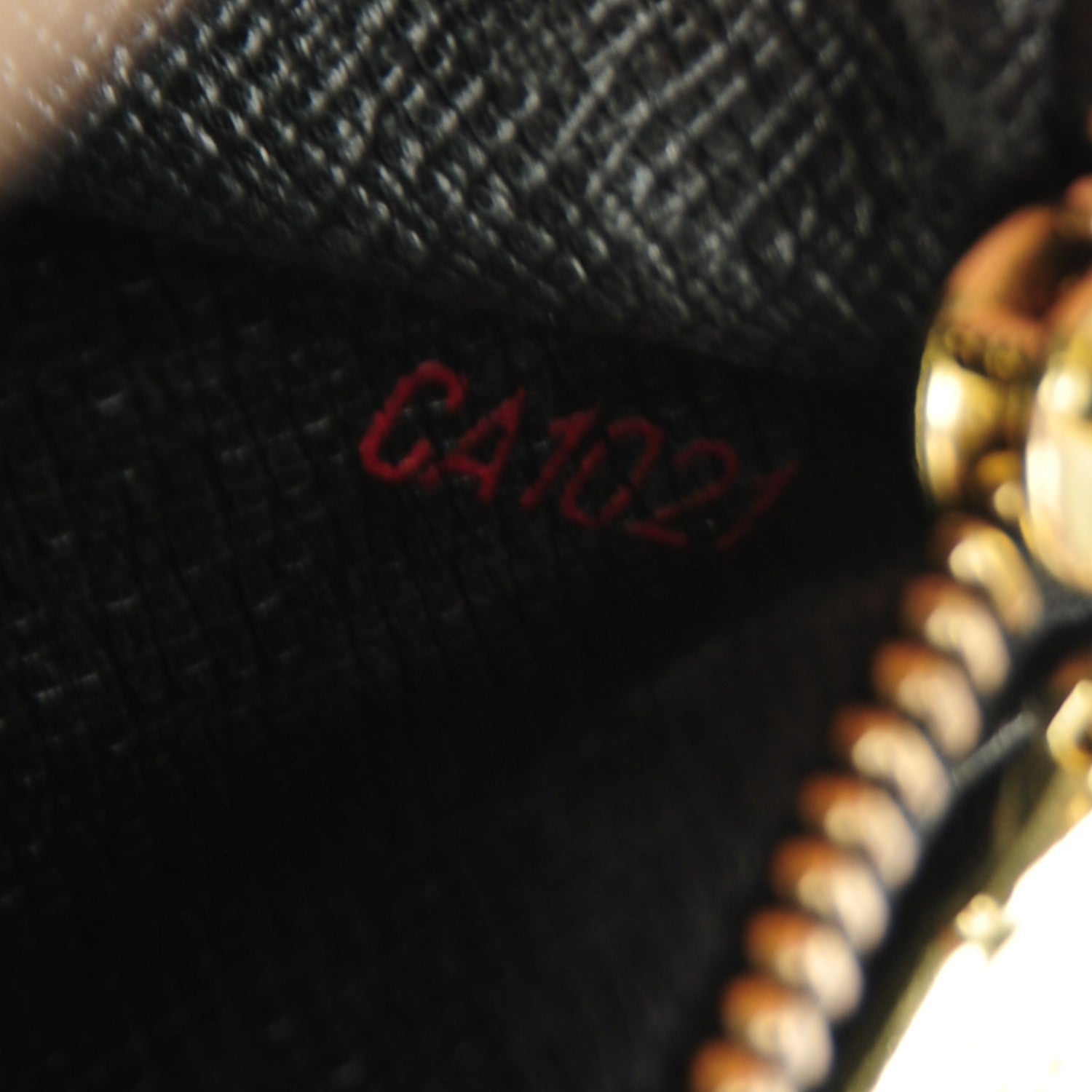 Louis Vuitton Epi Sarah Wallet Black 7 of 7