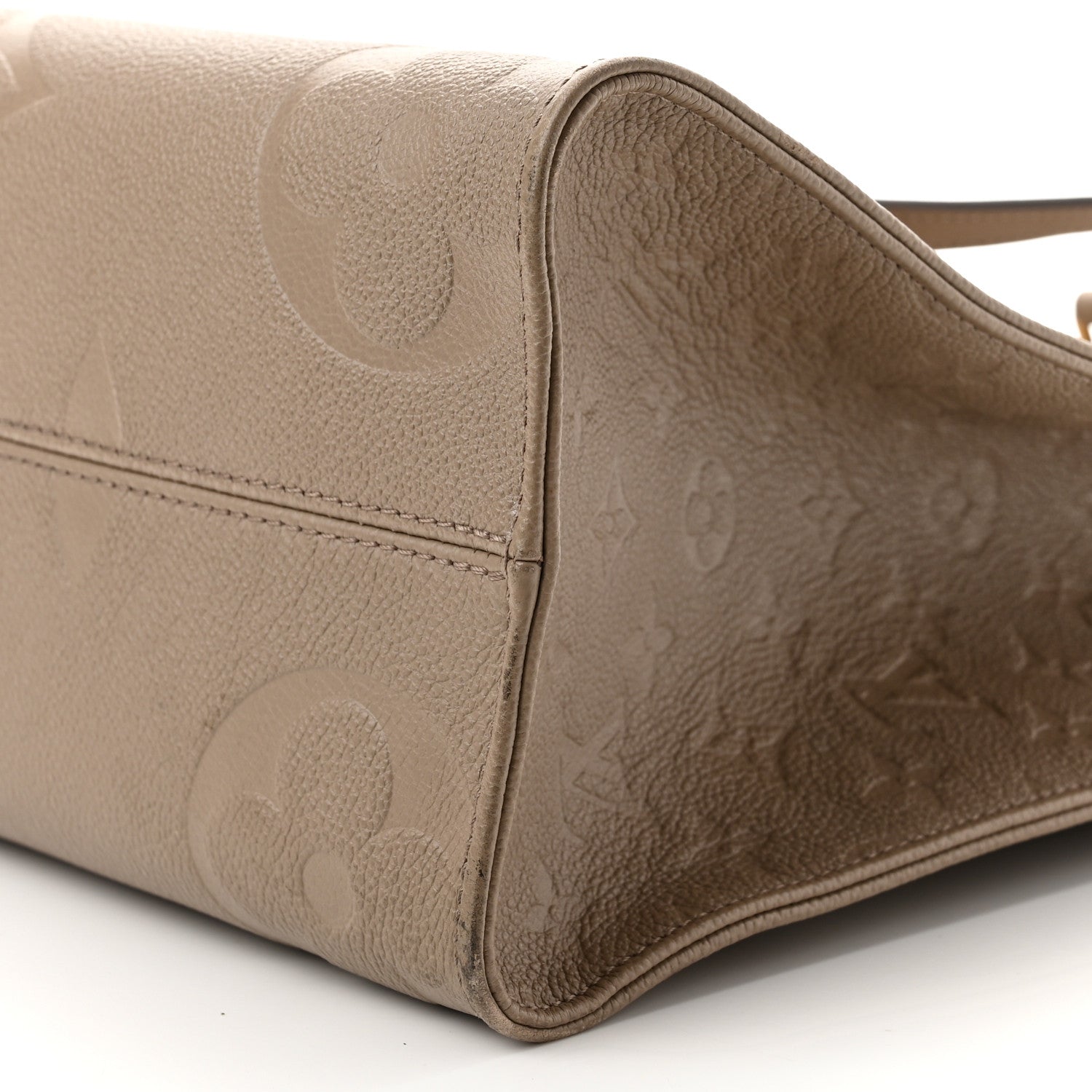 Louis Vuitton Empreinte Monogram Giant Onthego MM Tourterelle 9 of 10