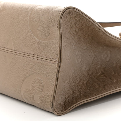 Louis Vuitton Empreinte Monogram Giant Onthego MM Tourterelle 9 of 10