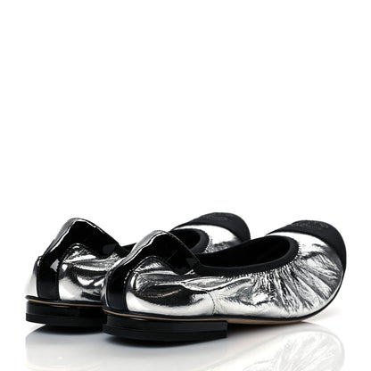Chanel Metallic Laminated Goatskin Patent Grosgrain CC Elastic Cap Toe Ballerina Flats 35.5 Silver Black 4 of 9