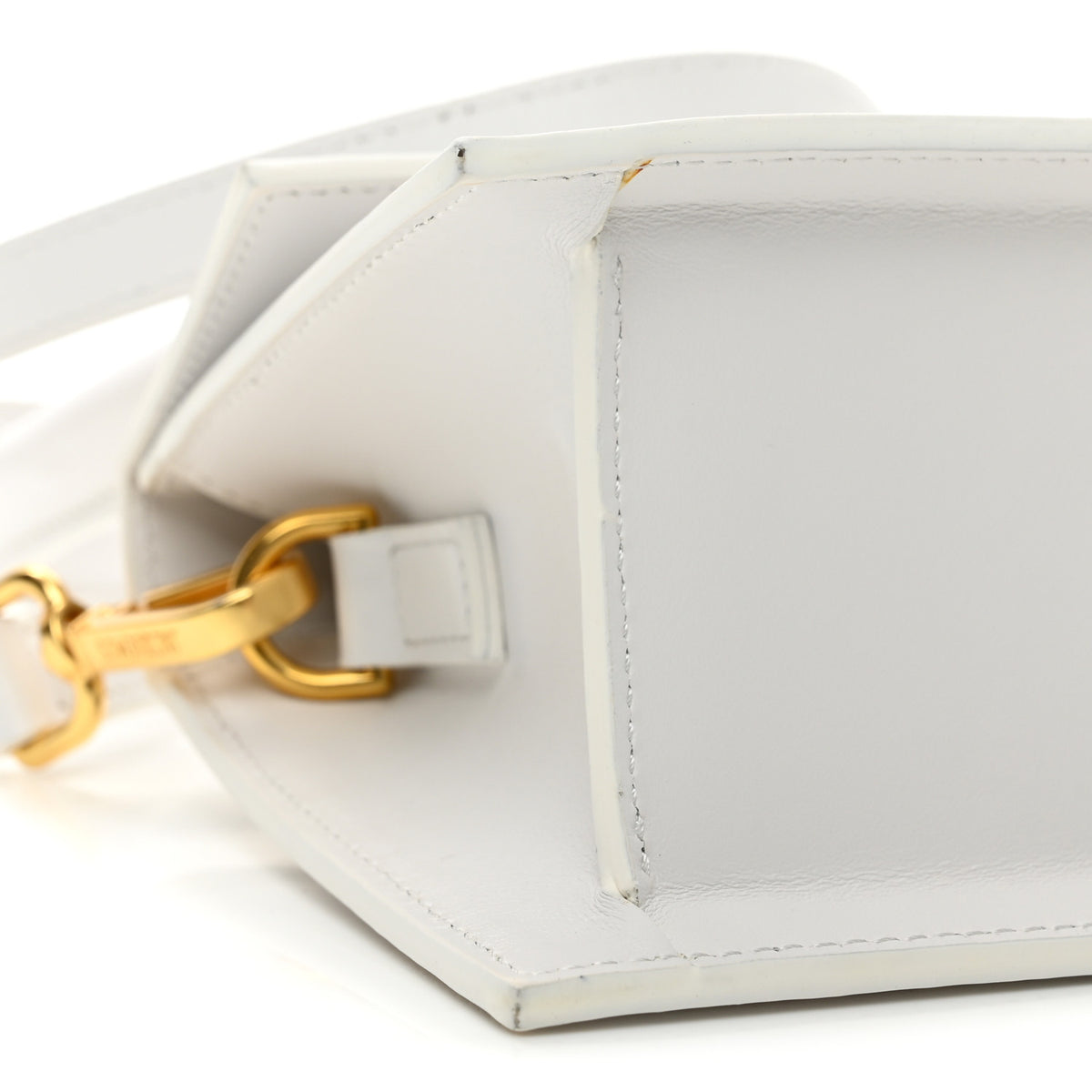 Smooth Calfskin Le Chiquito Moyen White