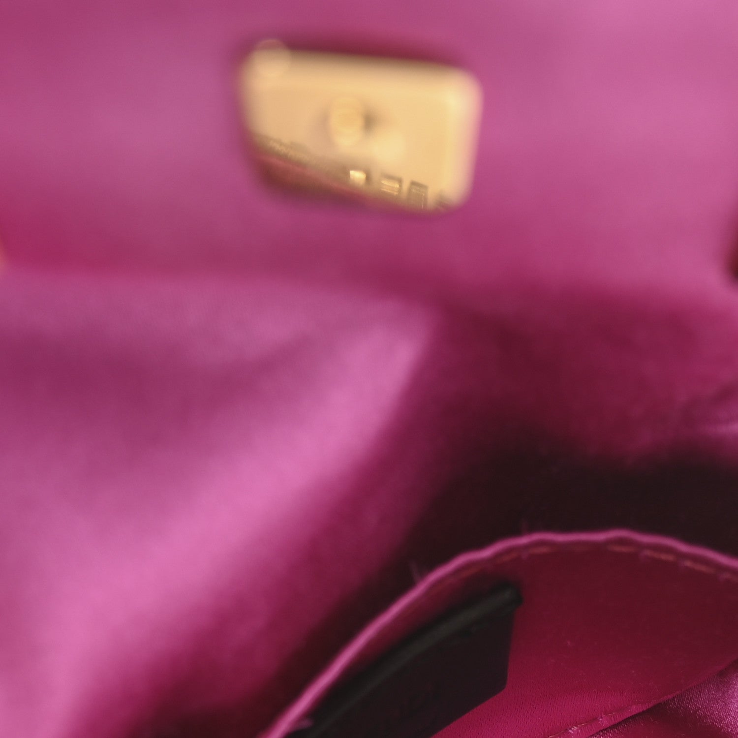 Fendi Sequin Paillettes Shiny Nappa Sex and the City Nano Maxi Buckle Baguette Charm Tortora 5 of 11