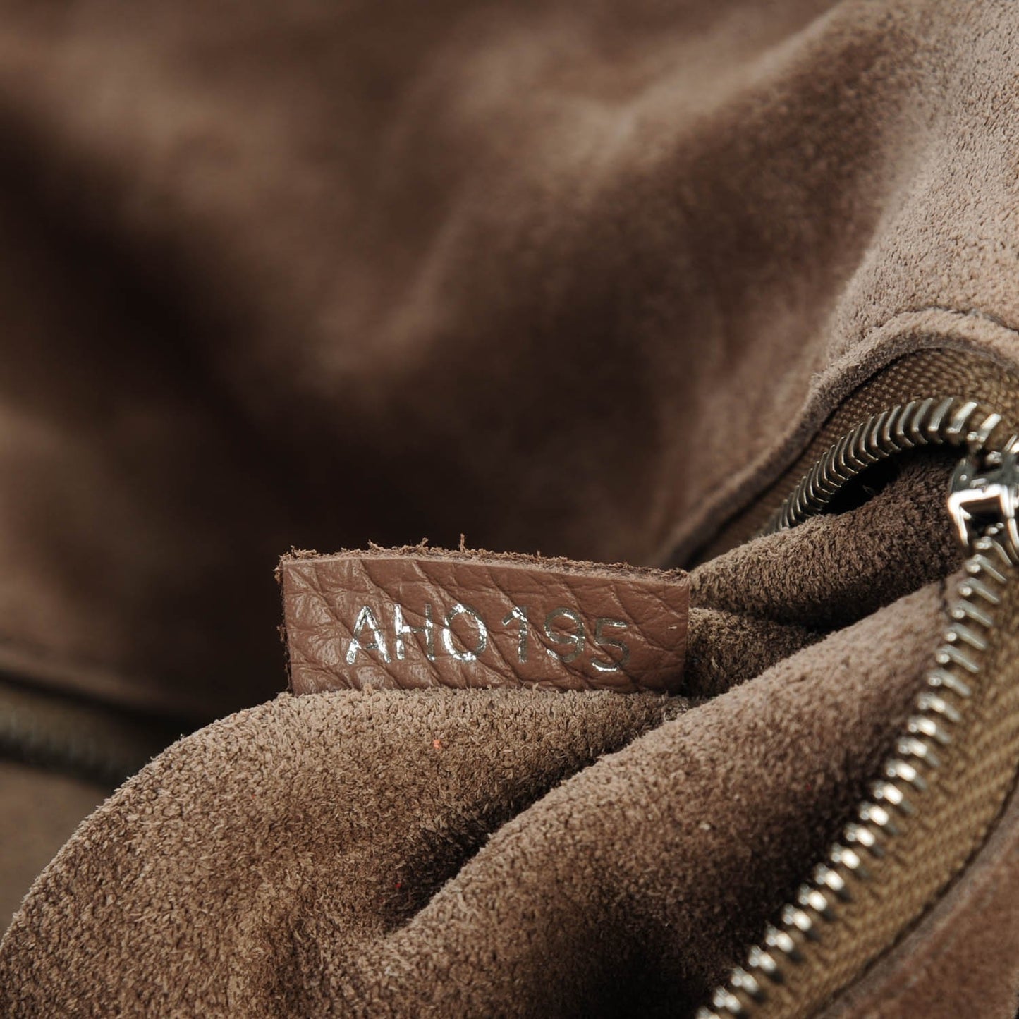 Taurillon Soft Lockit MM Taupe Petale