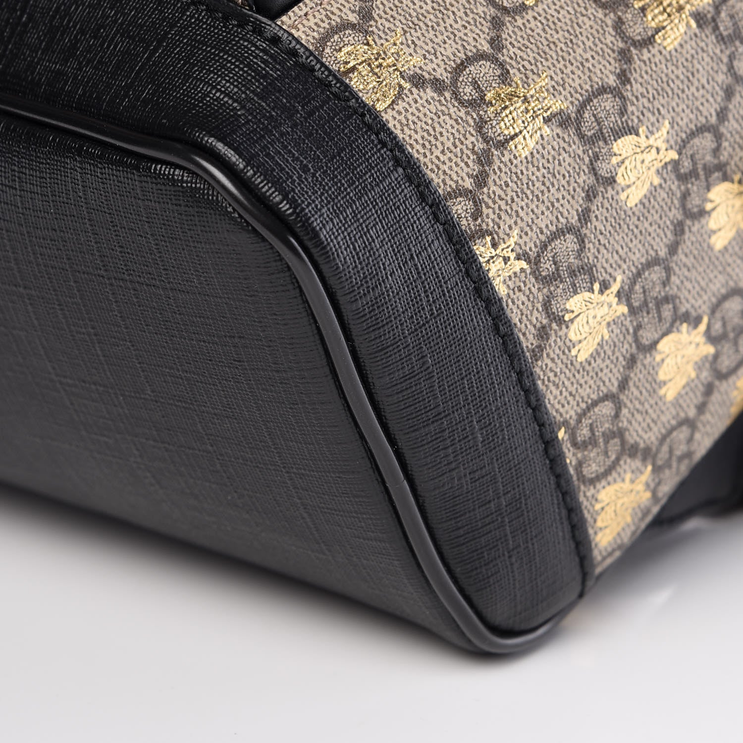Gucci GG Supreme Monogram Bees Print Small Day Backpack Beige Oro Black 9 of 10