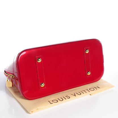Louis Vuitton Vernis Alma MM Pomme D'Amour 4 of 7