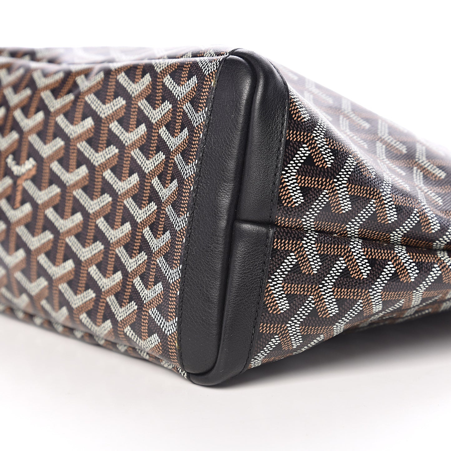 Goyardine Artois PM Black