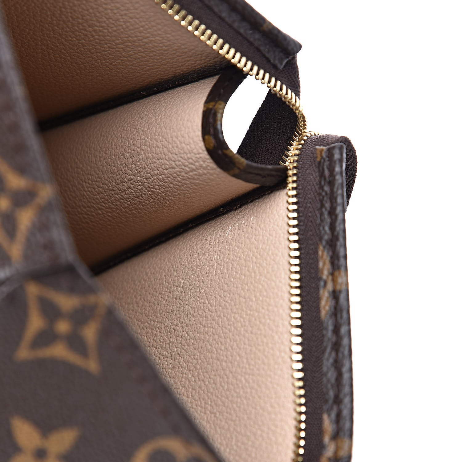 Louis Vuitton Monogram Toiletry Pouch 19 7 of 10