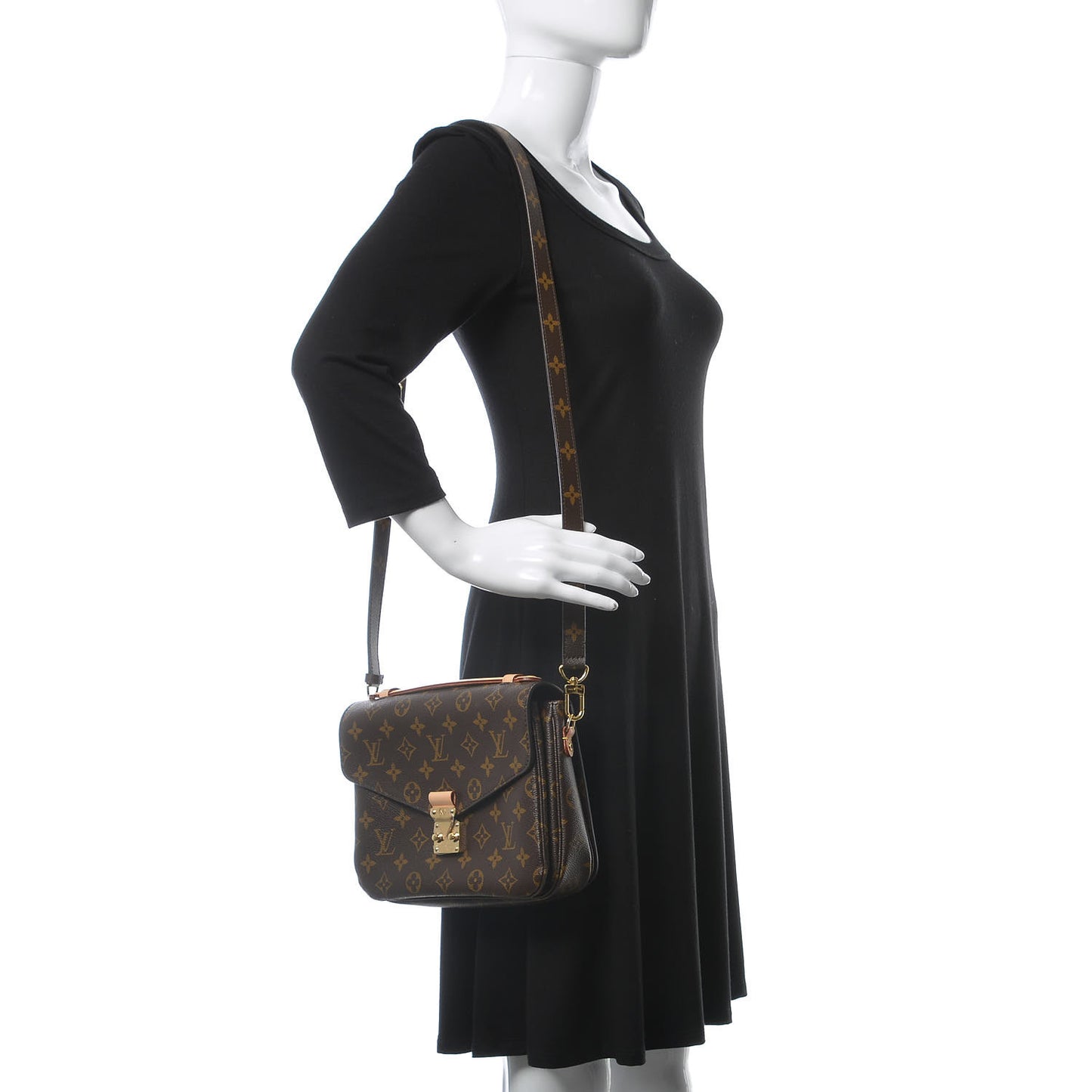 Monogram Pochette Metis