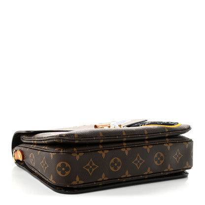Louis Vuitton Monogram Patches Pochette Metis 4 of 10