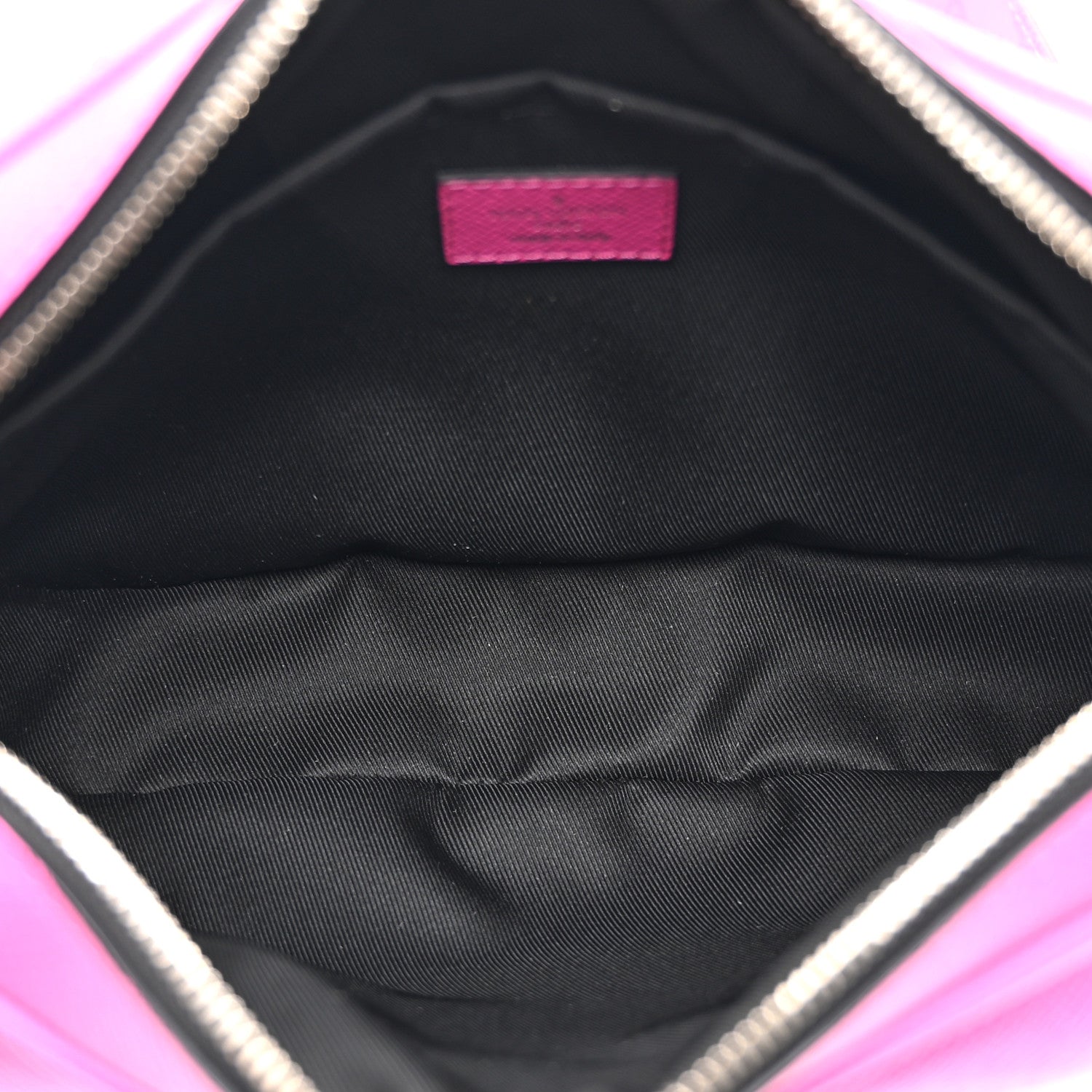 Louis Vuitton Taigarama Outdoor Messenger Fuchsia 5 of 12