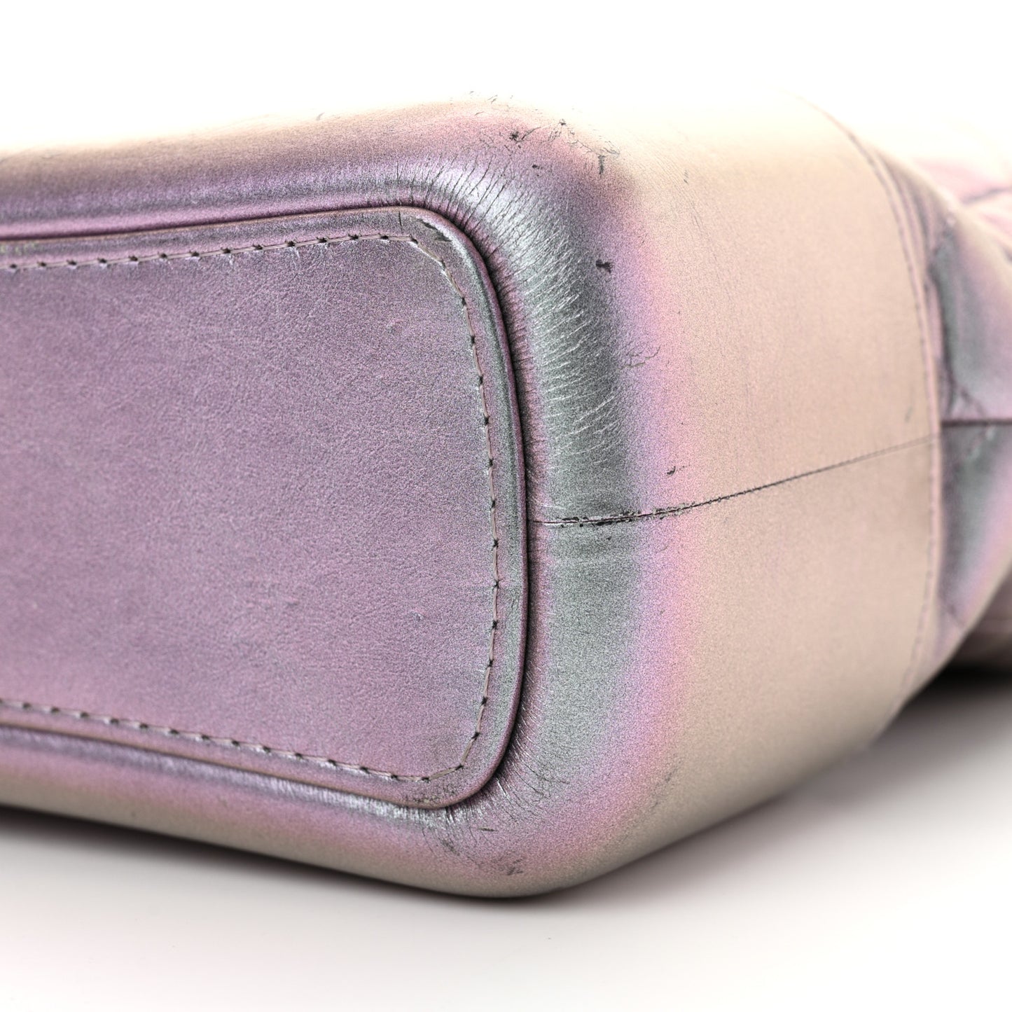 Iridescent Lambskin Calfskin Quilted Medium Gabrielle Hobo Light Purple