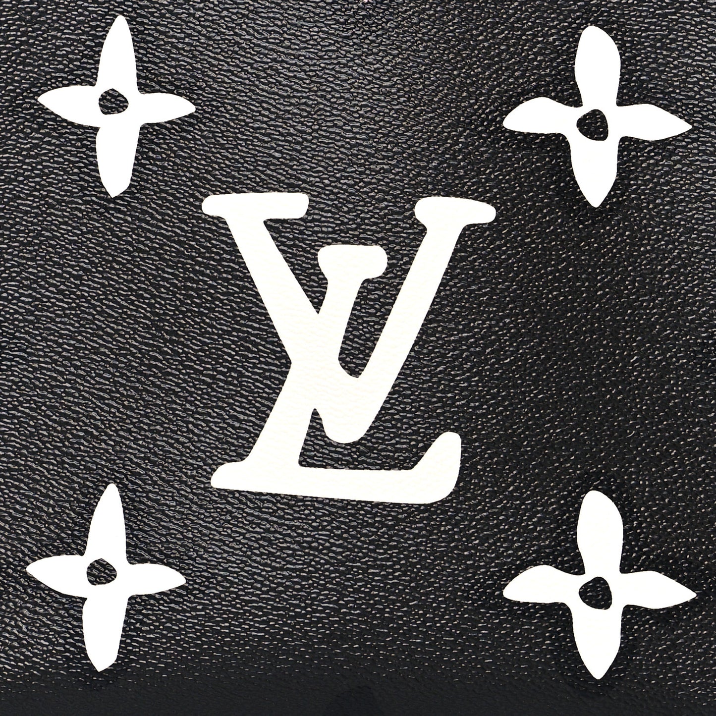 Monogram Giant Wild At Heart Toiletry Pouch 26 Black