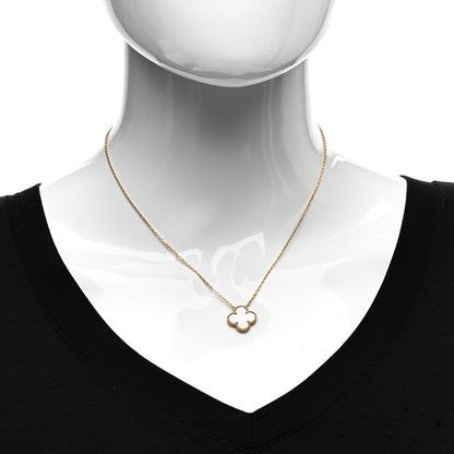 Van Cleef & Arpels 18K Yellow Gold Mother of Pearl Vintage Alhambra Pendant Necklace 2 of 5
