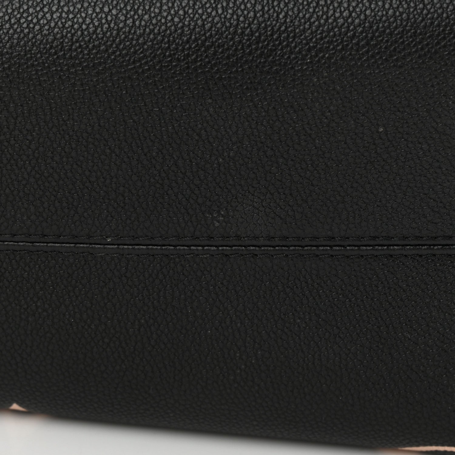 Louis Vuitton Empreinte Monogram Giant Onthego MM Black Beige 15 of 19