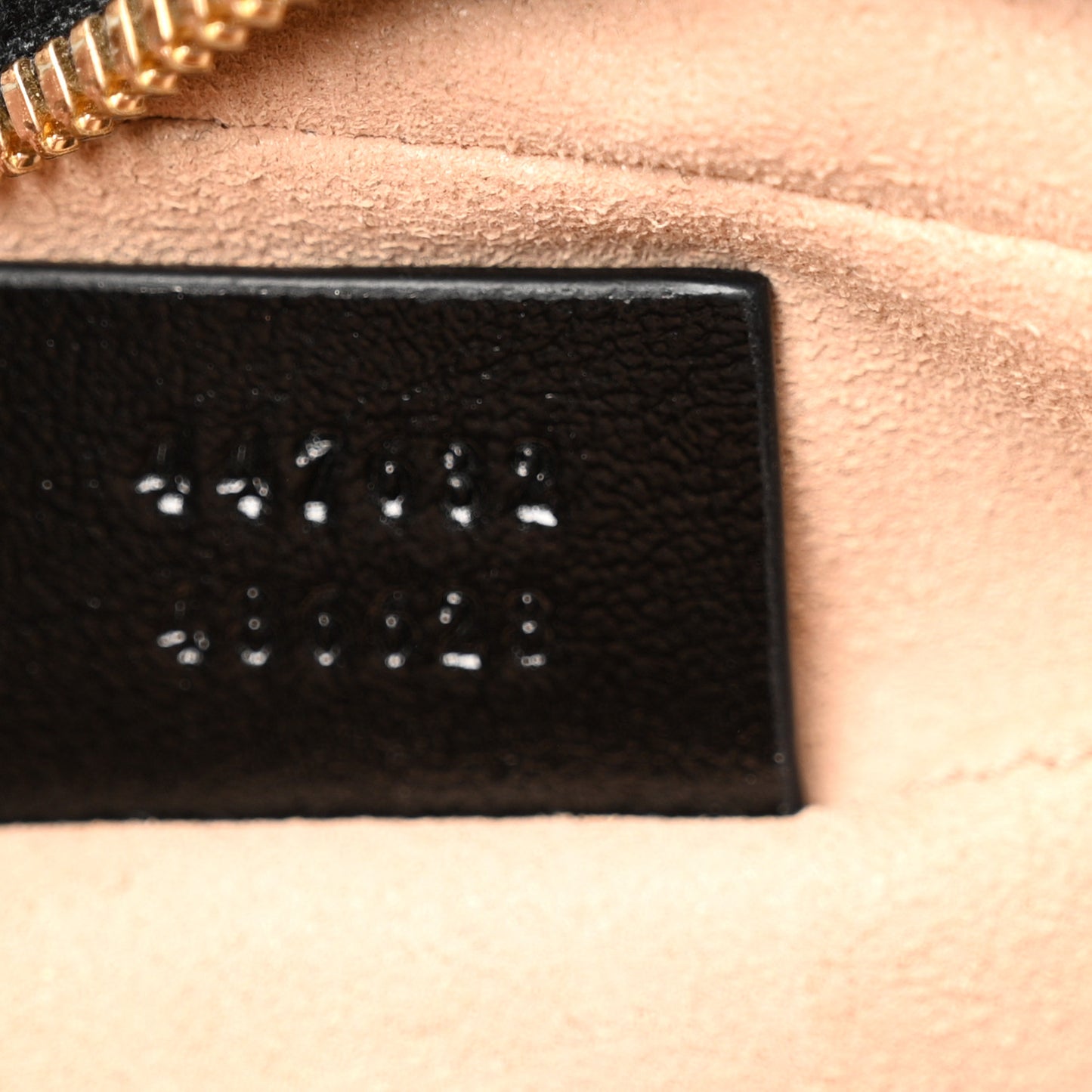 Monogram Matelasse Diagonal Small GG Marmont Chain Shoulder Bag Beige Black