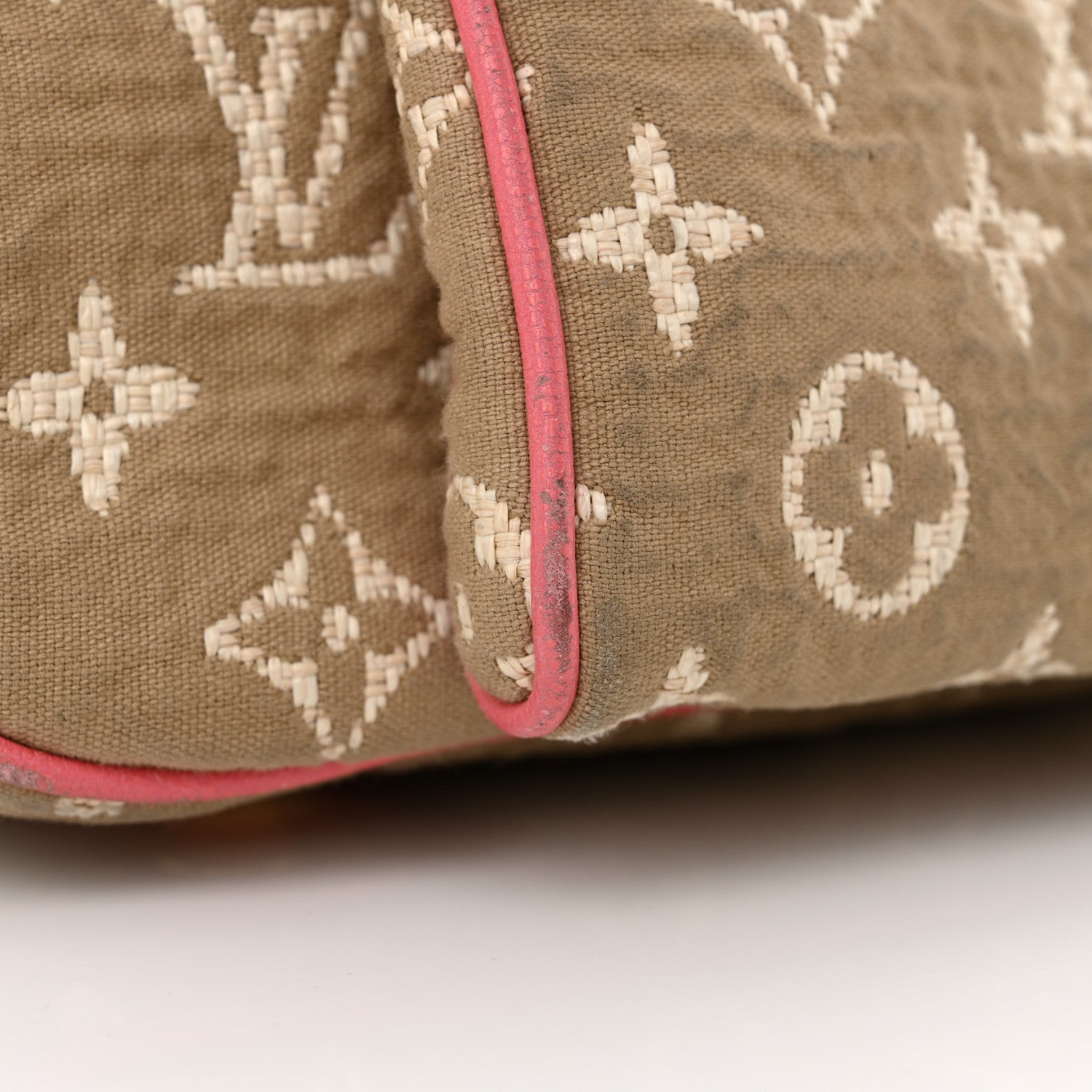 Louis Vuitton Monogram Sabbia Cabas MM Rose 19 of 19