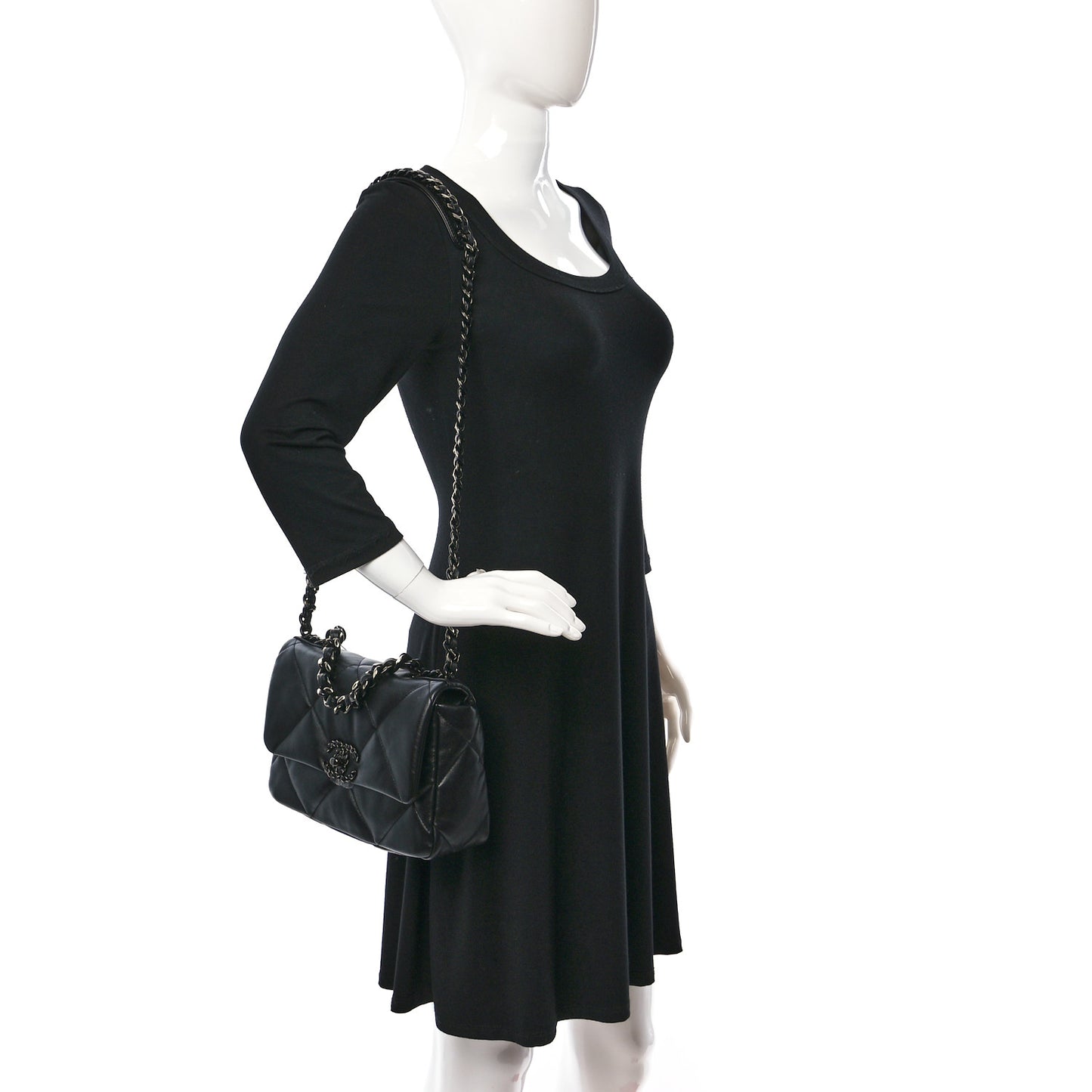 Lambskin Quilted Medium Chanel 19 Flap So Black