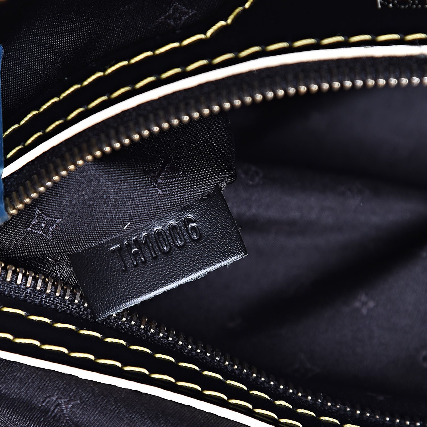 Louis Vuitton Suhali Lockit PM Black 7 of 14