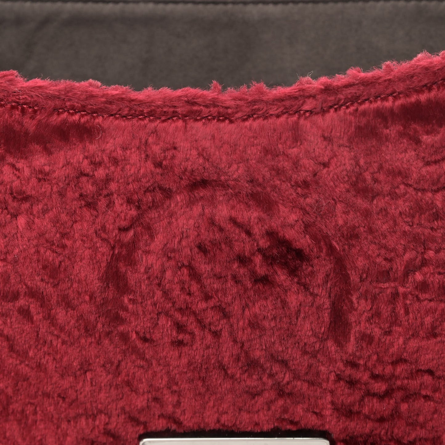 Velluto Astrakan Vitello Dolce F is Fendi Kan I Shoulder Bag Rosso