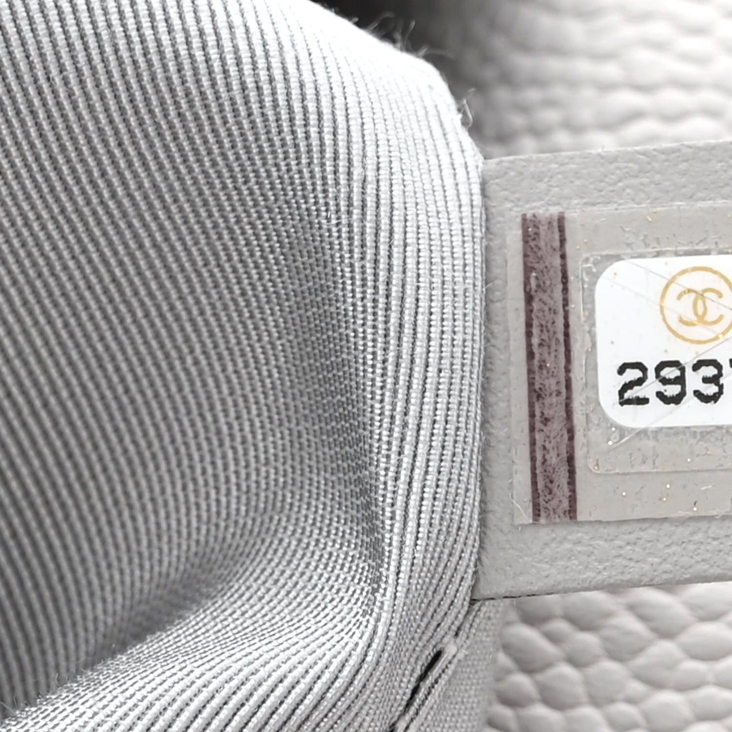 Caviar Quilted Small City Walk Flap Light Grey