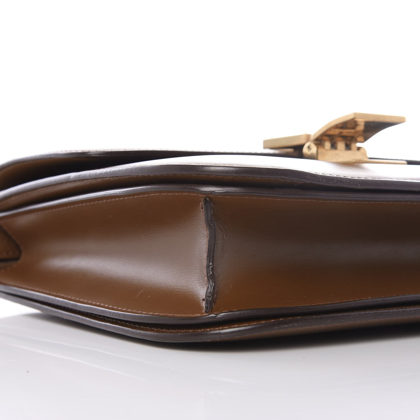 Box Calfskin Medium Classic Box Flap Bag Camel