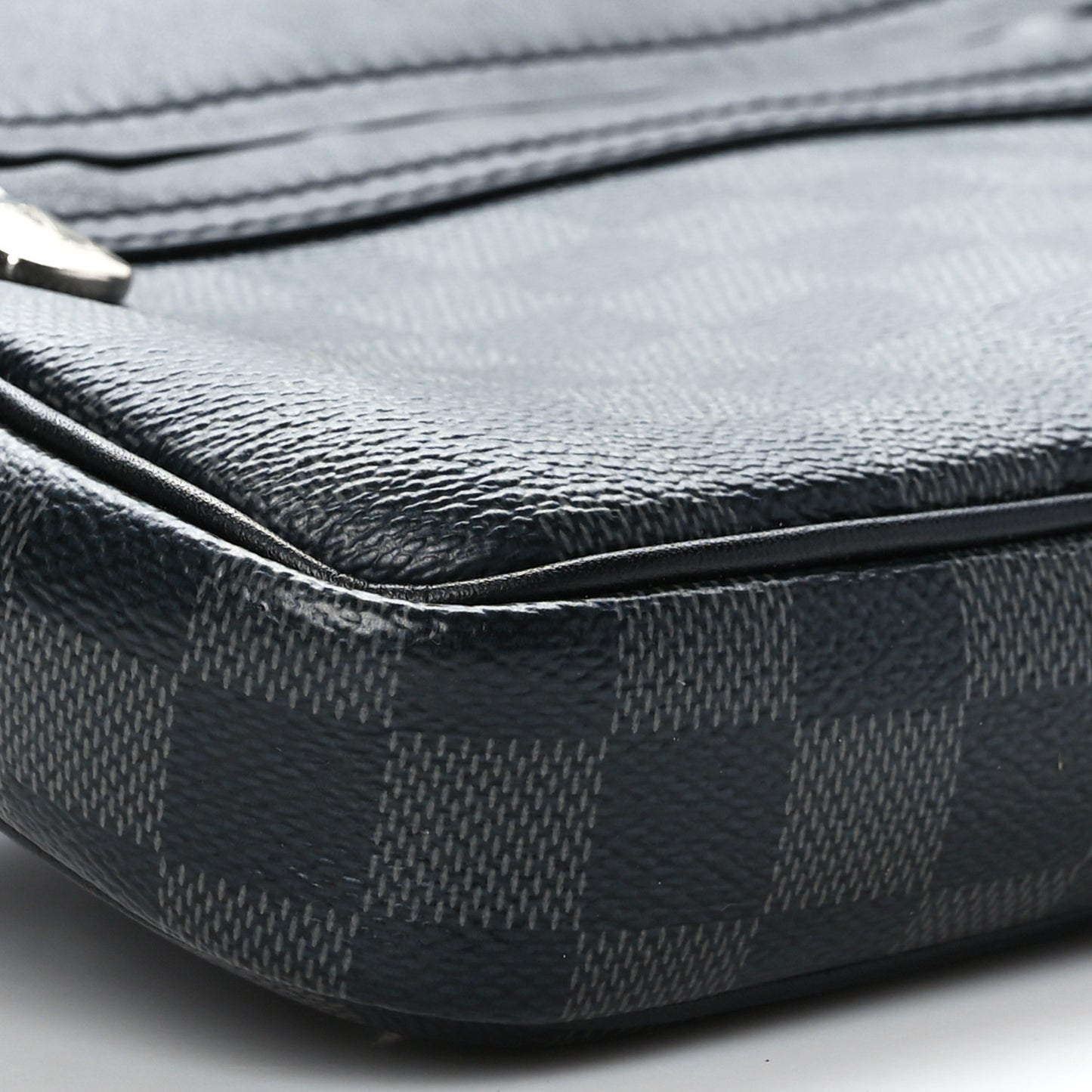 Damier Graphite Scott Messenger