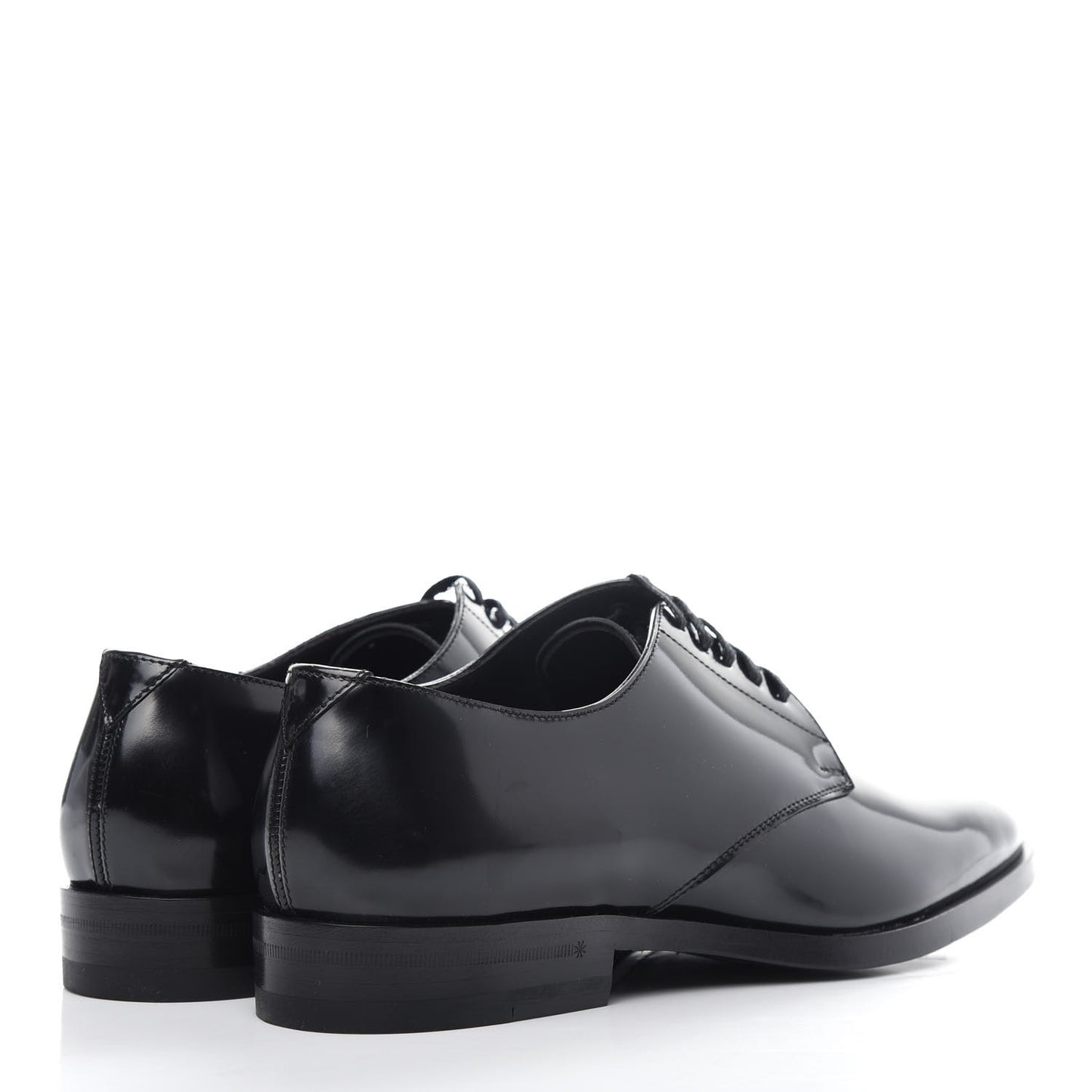Patent Calfskin Montaigne 25 Uniform 39 Black