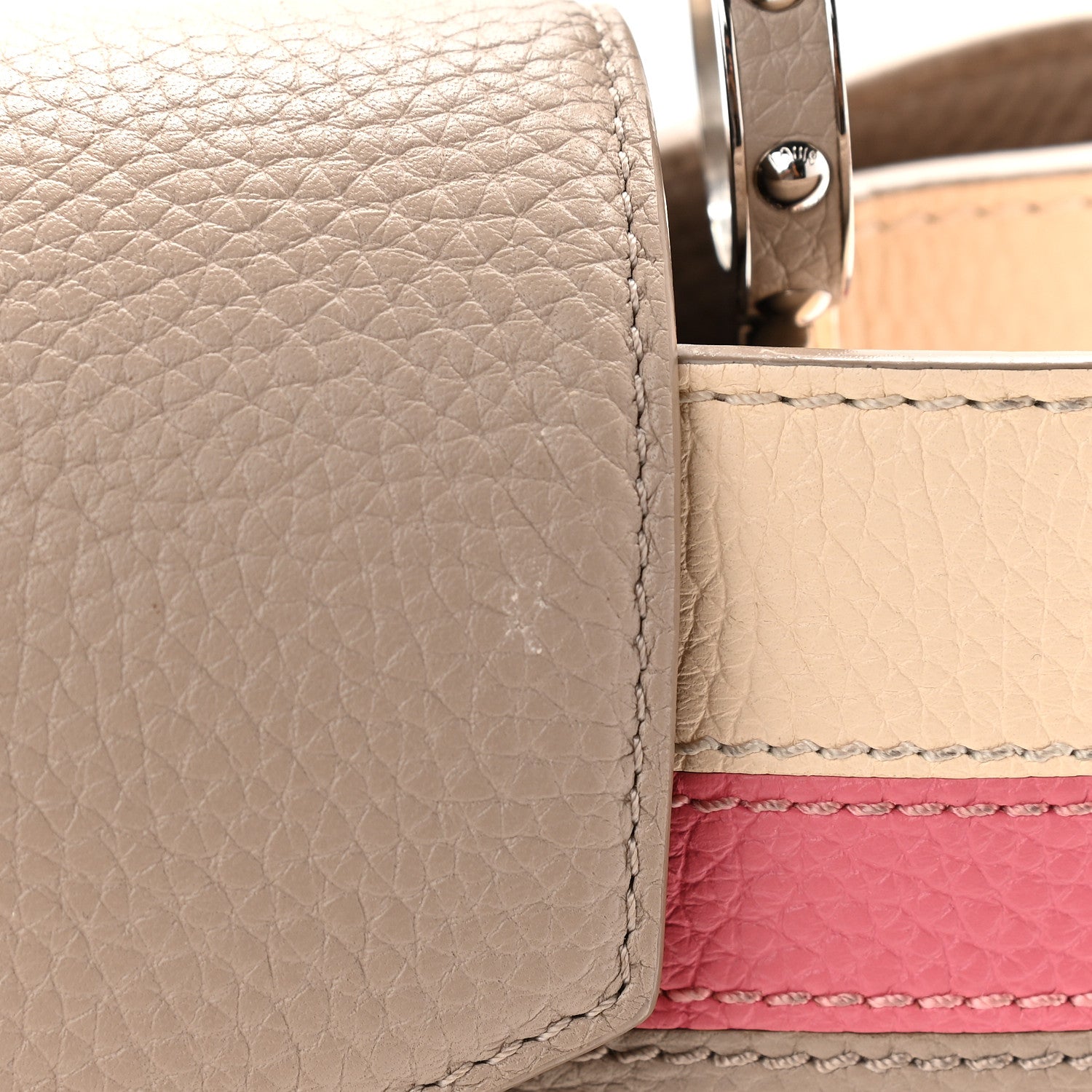 Louis Vuitton Taurillon Capucines MM Galet Coral Pebble 10 of 13