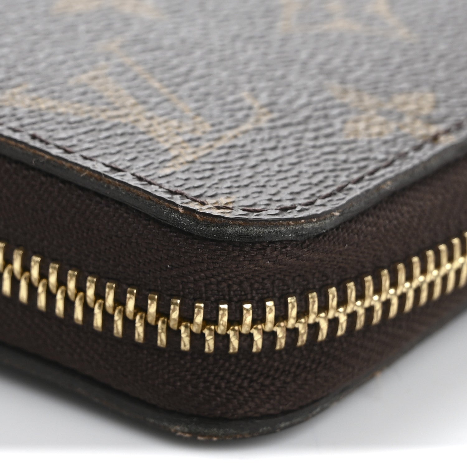 Louis Vuitton Monogram Zippy Wallet 14 of 16