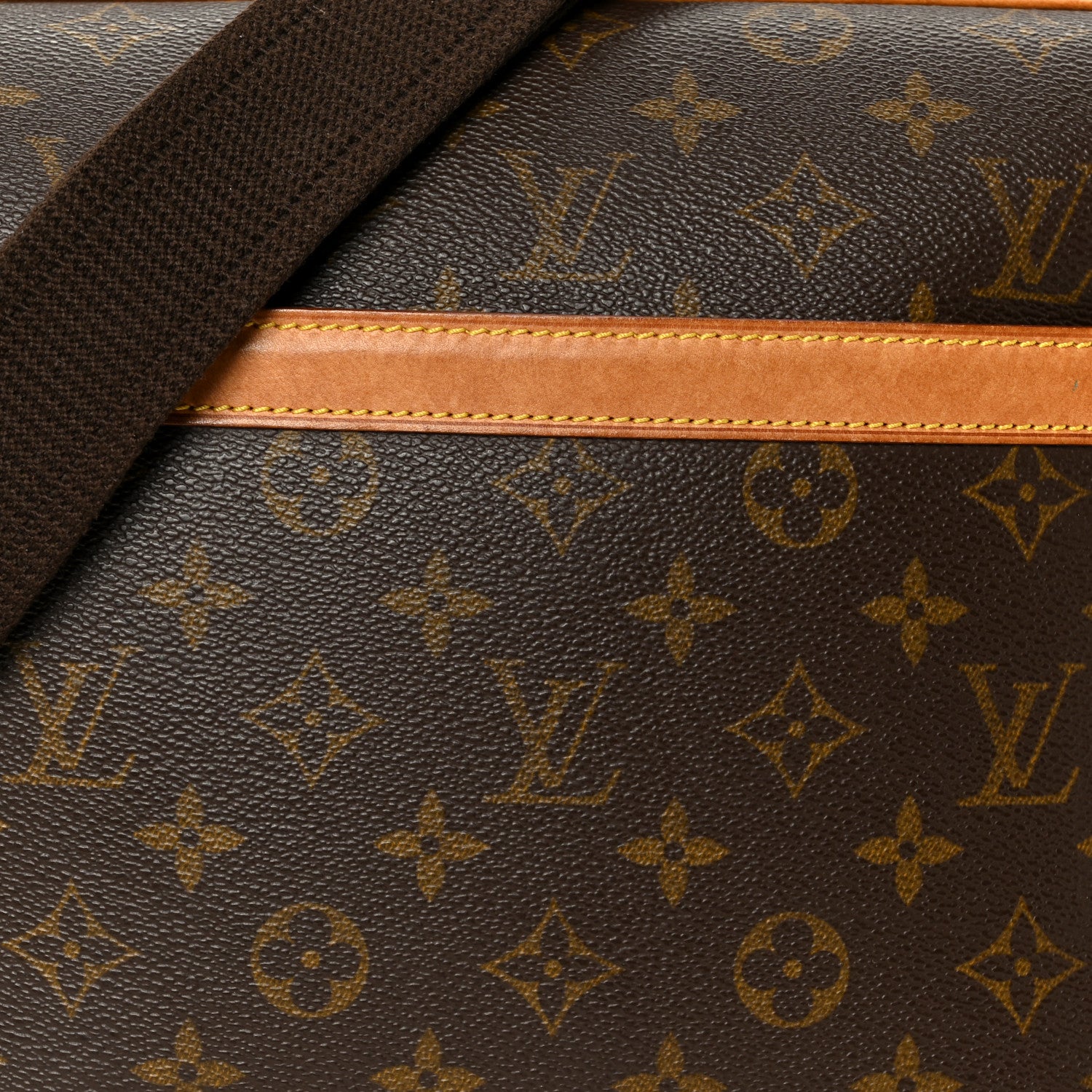 Louis Vuitton Monogram Reporter GM 9 of 11