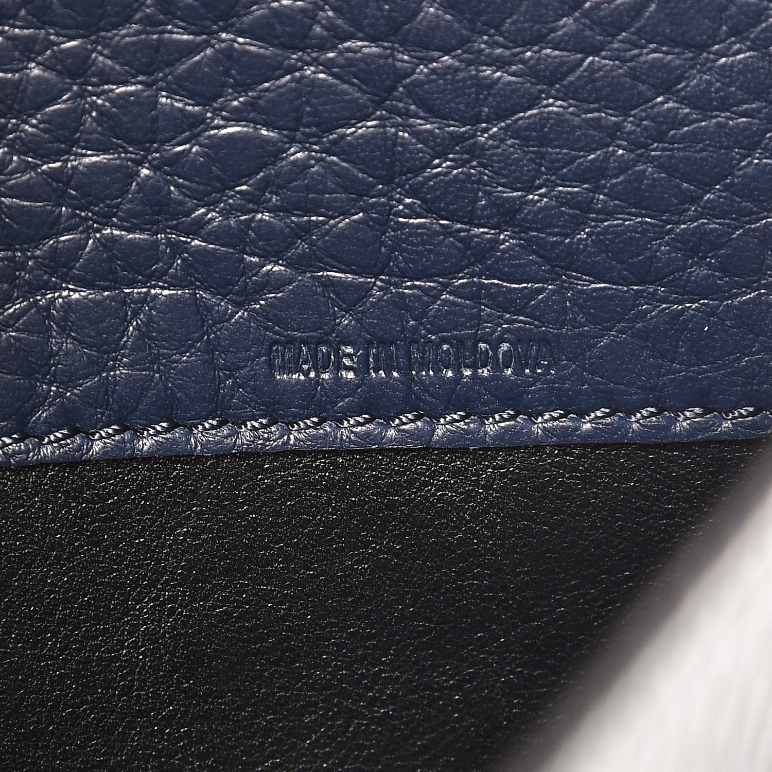 Burberry Grain Calfskin Northchurch iPad Air Case Blue 7 of 10