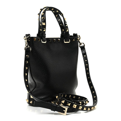 Valentino Garavani Pebbled Calfskin Rockstud Bucket Bag Black 3 of 10