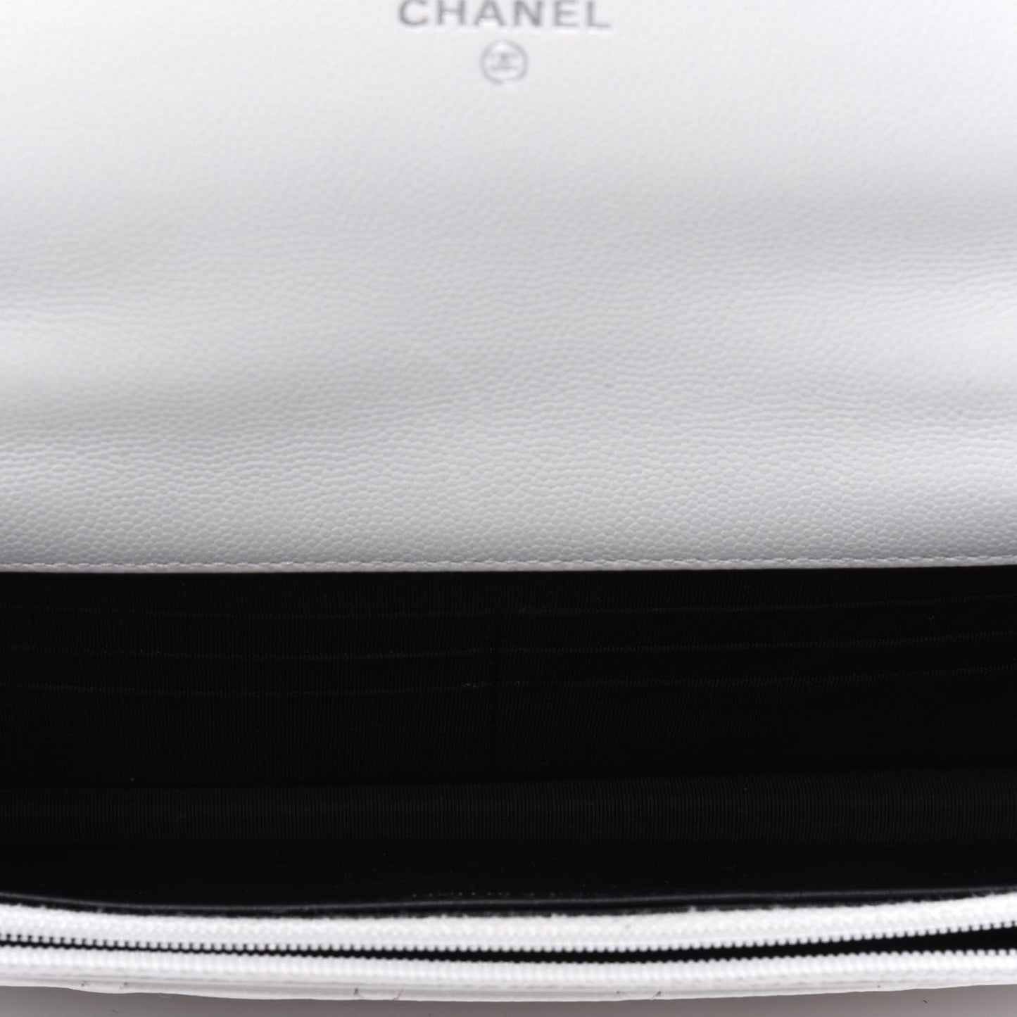 Caviar Quilted My Everything Wallet On Chain WOC White