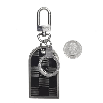 Louis Vuitton Metal Damier Luggage Tag Key Holder Silver 2 of 5
