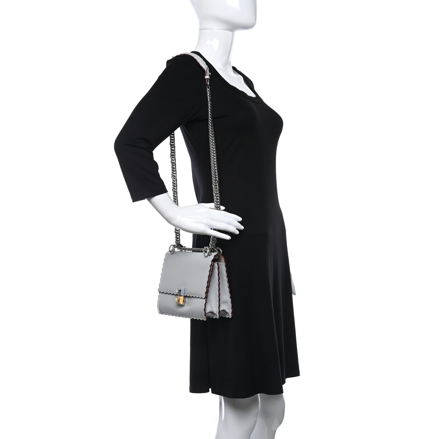 Vitello Liberty Scalloped Studded Small Kan I Shoulder Bag Grigio Perla