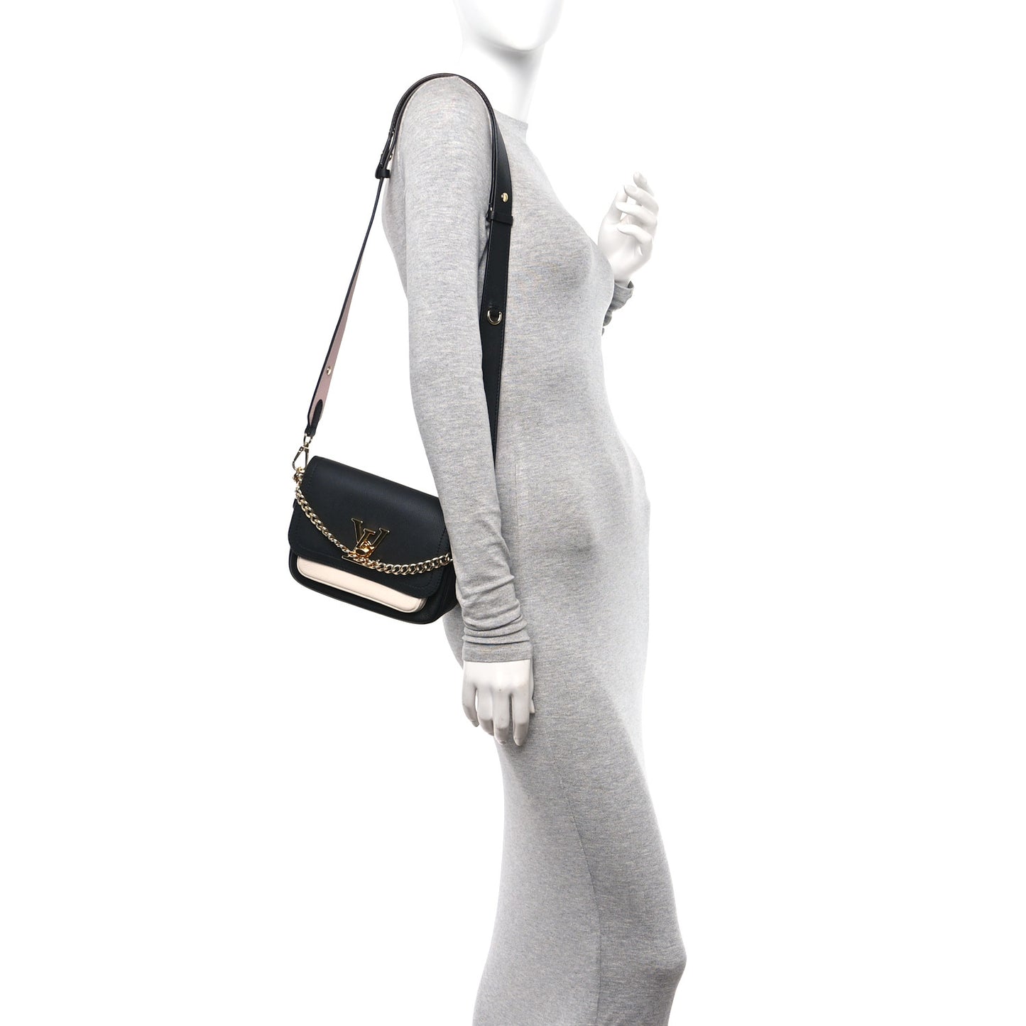 Grained Calfskin Lockme Tender Black
