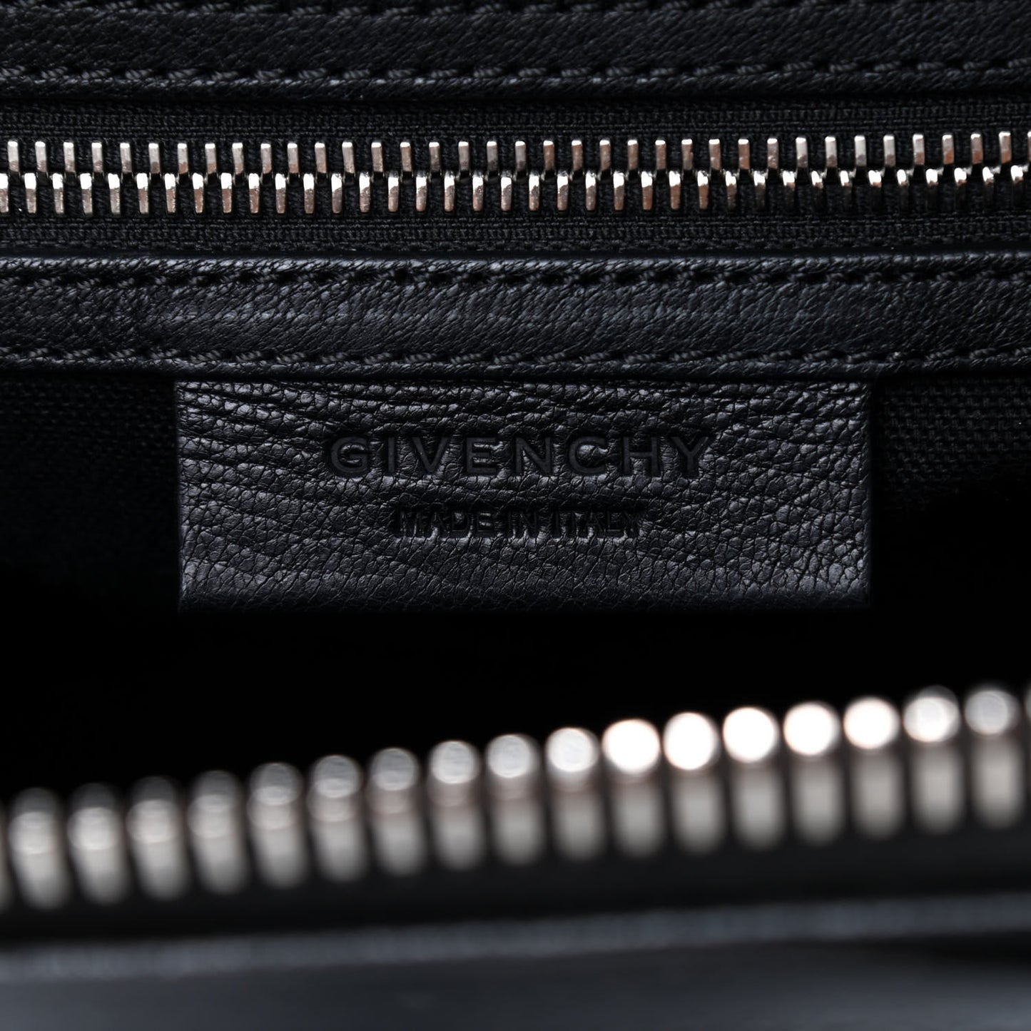 Sugar Goatskin Small Antigona Black