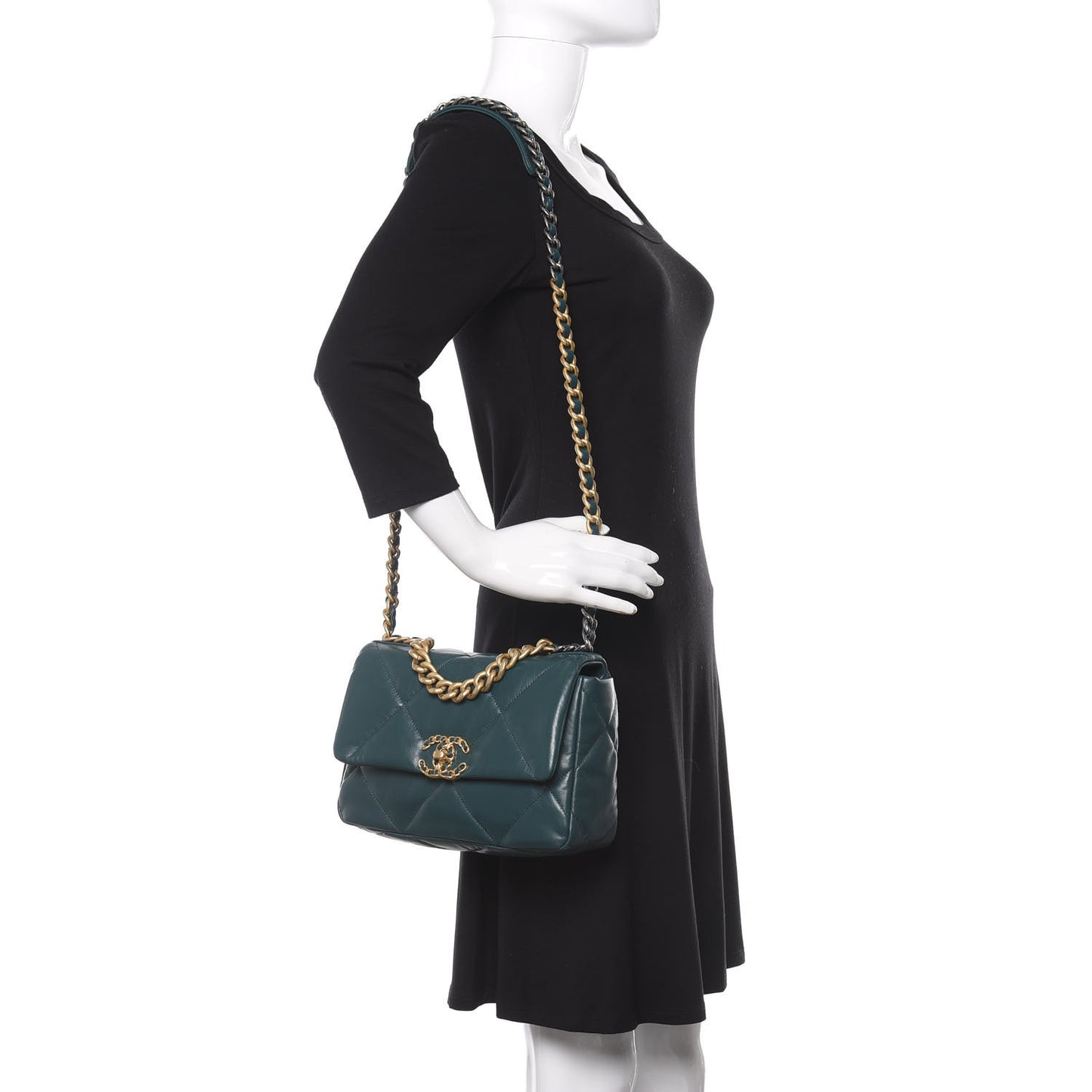 Lambskin Quilted Medium 19 Flap Green