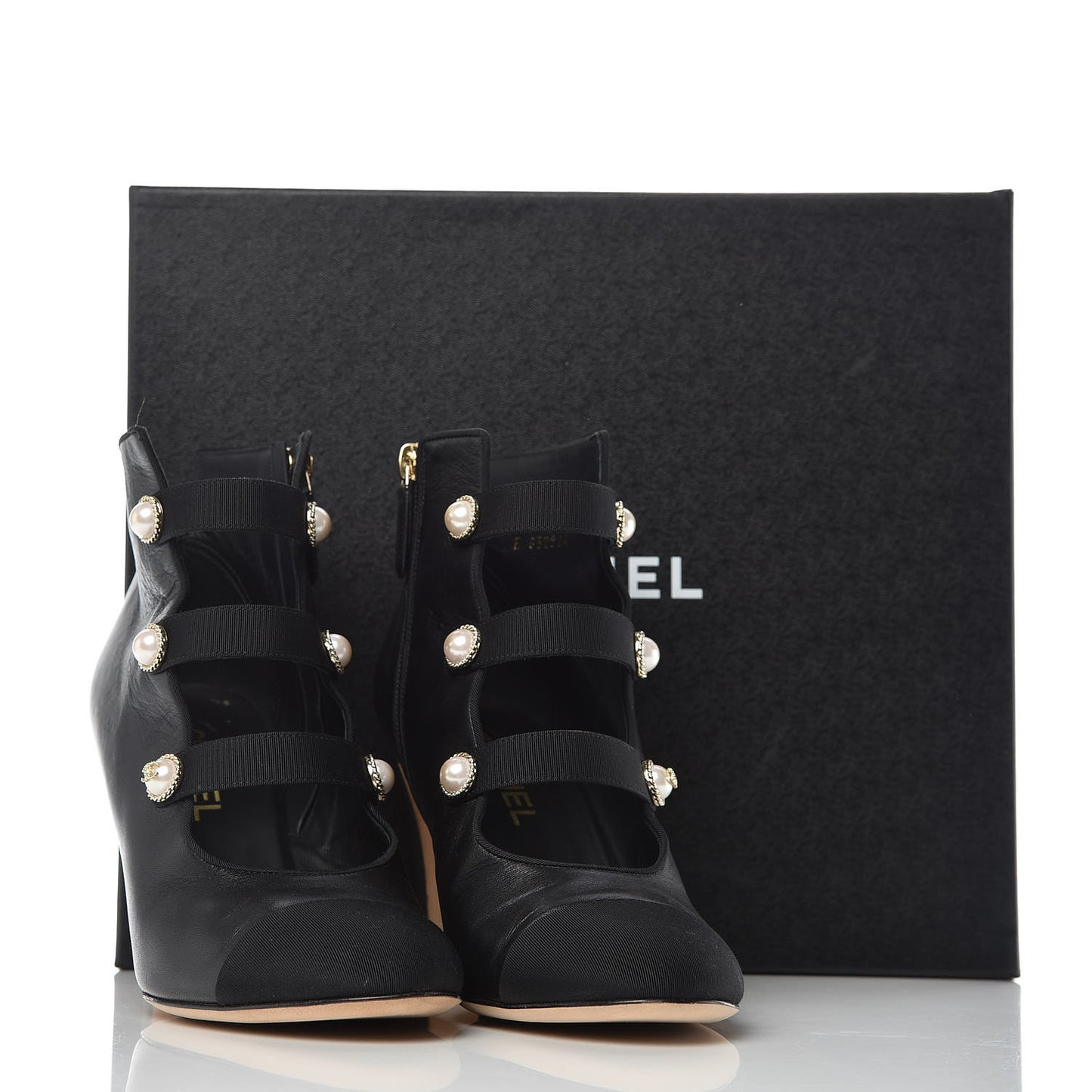 Lambskin Grosgrain Cap Toe Pearl Ankle Boots 40 Black