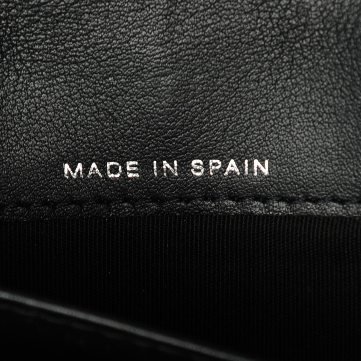 Patent Quilted Brilliant Yen Wallet Black