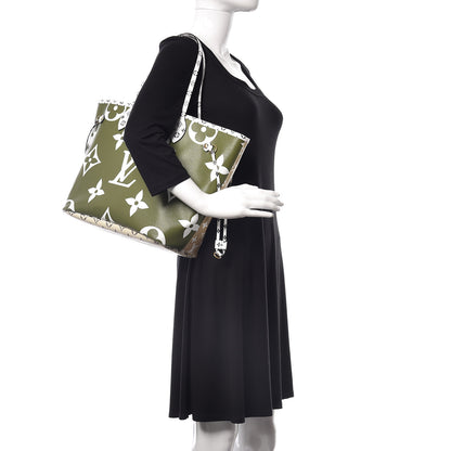 Louis Vuitton Monogram Giant Neverfull MM Kaki 2 of 10
