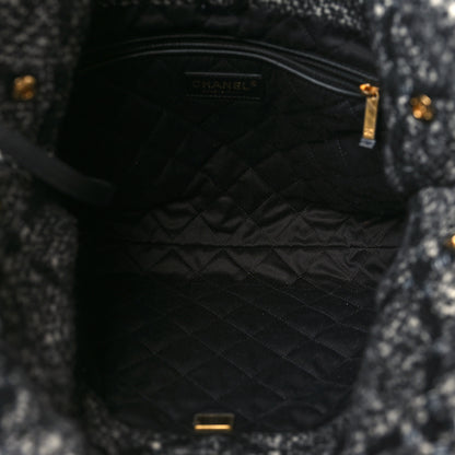 Chanel Tweed Quilted Chanel 22 Black Ecru 6 of 11