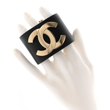 Chanel Calfskin CC Wide Cuff S Black Gold 2 of 11